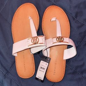 This is a brand new sandal never worn. Got it for my mom but it was to small.